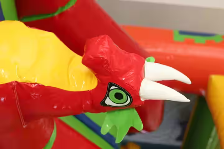 Dragones Rojos inflable para fiestas en Coyoacan y San Angel CDMX